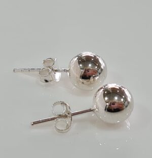 Silver ball stud earring